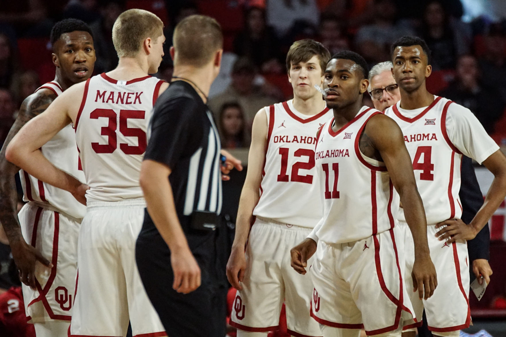 OU stares at referee